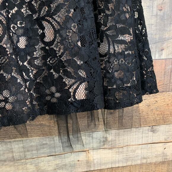 Betsy & Adam David’s Bridal Black Lace Sleeveless A-line Dress SZ 6 - Picture 2 of 11